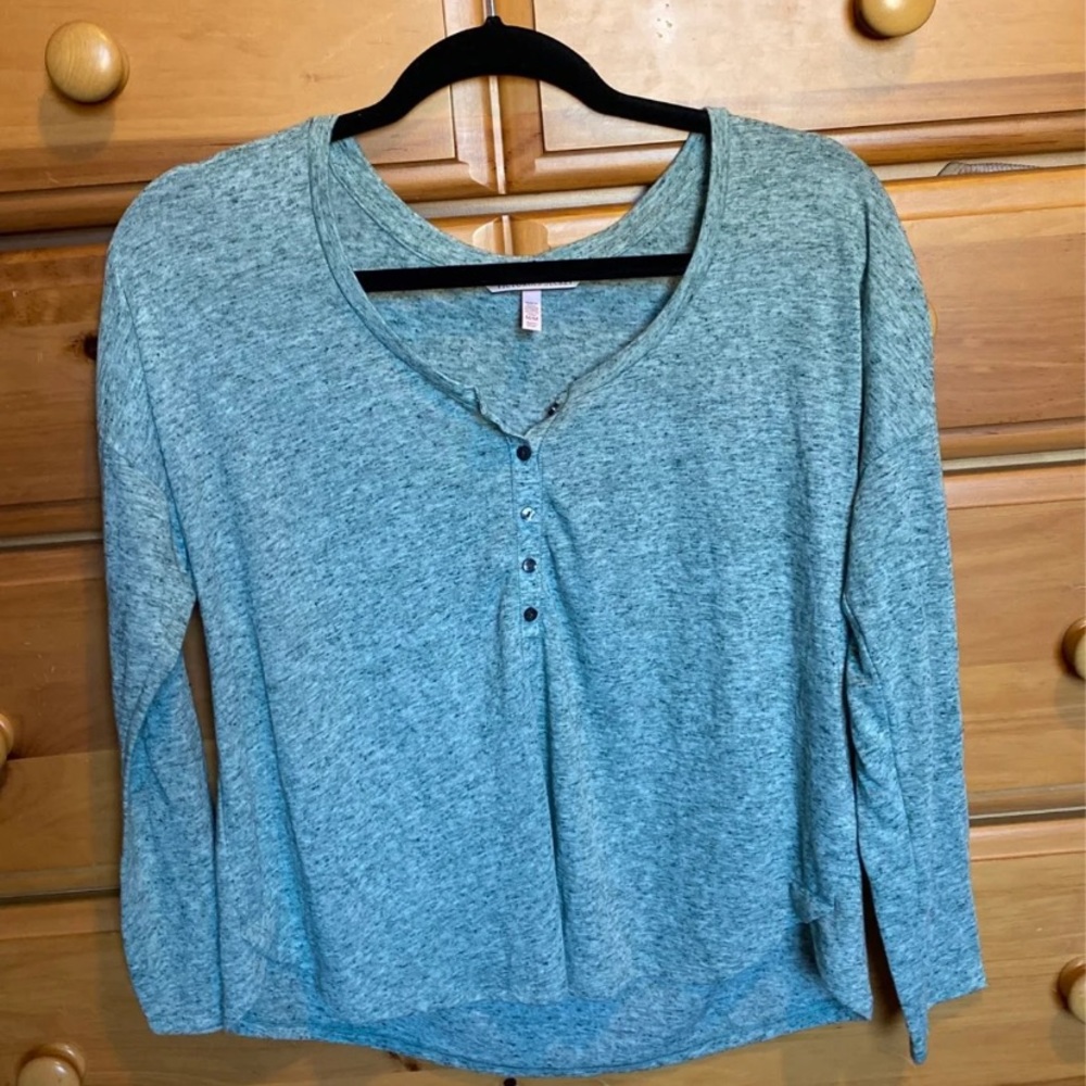 4/25$ Victoria's Secret Sleep Cozy Henley Crop